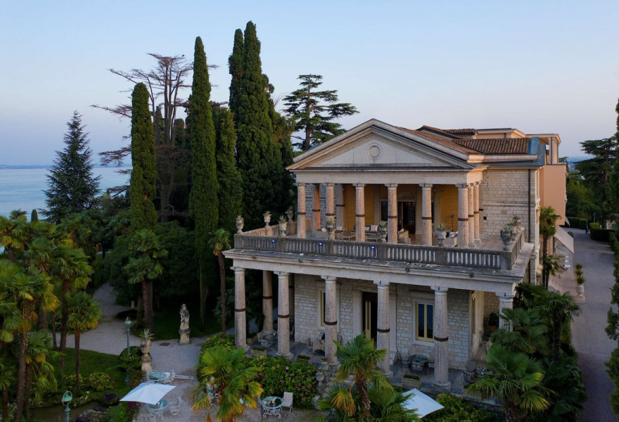 Villa Cortine Palace